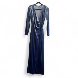 Bebe Velvet Wrap Maxi Dress Women's Size XS Blue Long Sleeve Glamorous Diva